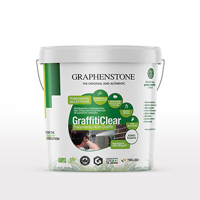 Anti-graffiti treatment for walls