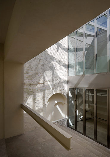 Graphenstone for 遗产 restoration. Ignacio Halcón Cultural Center